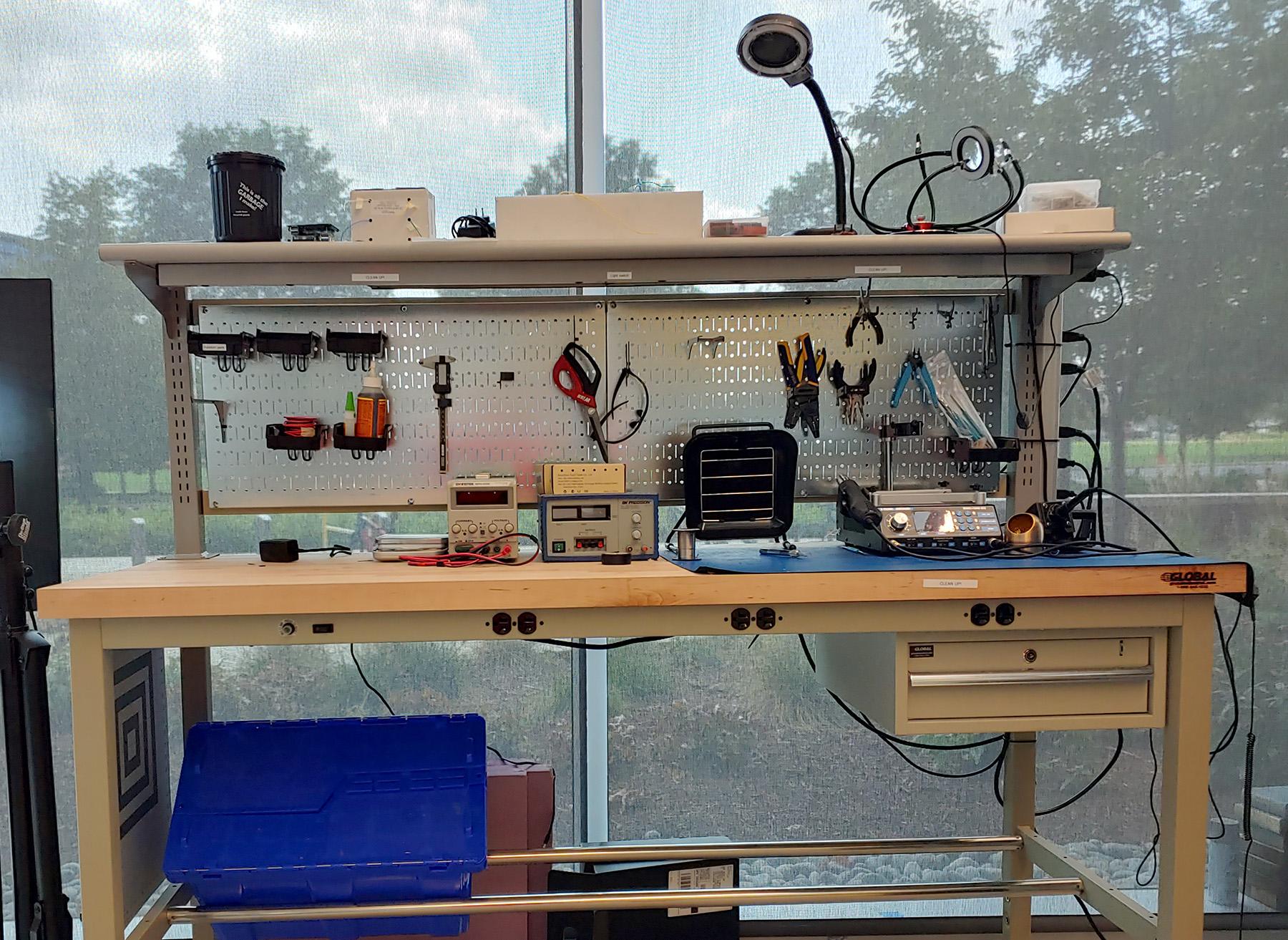 Drone lab: prototyping bench